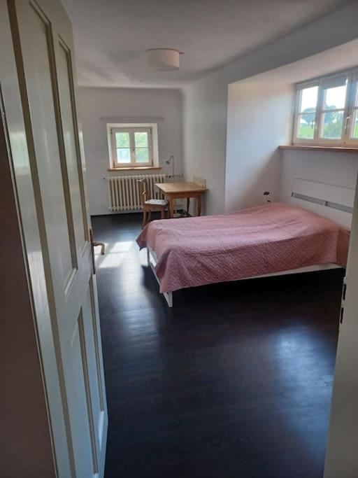 Ferienwohnung In Der Villa Sana Mit Grossem Garten Rofingen Exterior photo